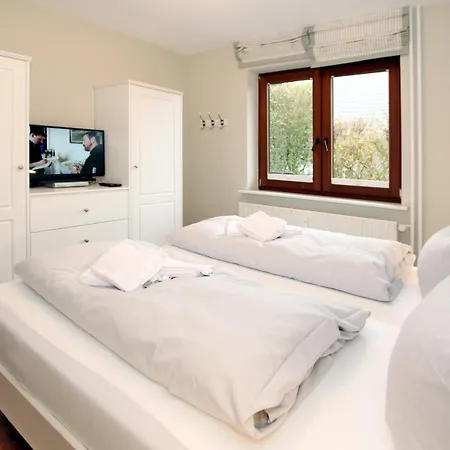 Wiesenweg 9, Whg 2 Apartment *